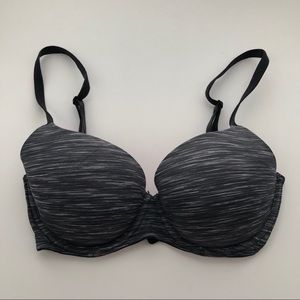 VS Pink “Wear Everywhere Lightly Lined” Bra